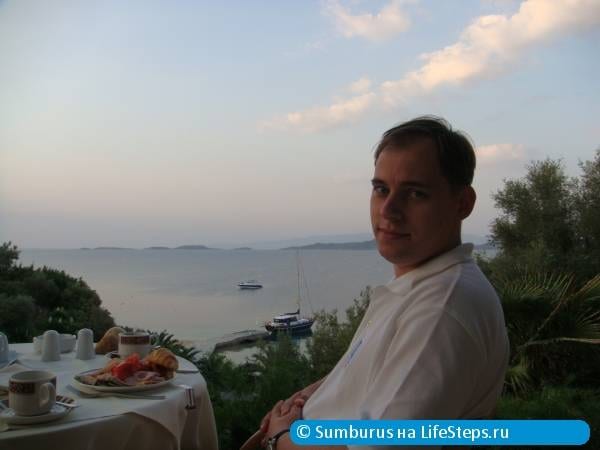 Завтрак с видом на море