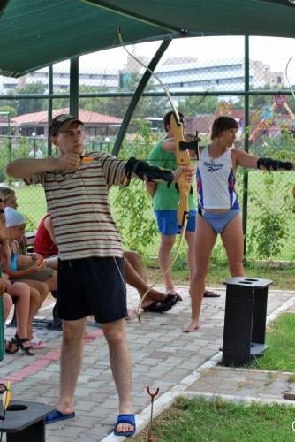 Стреляем из луков