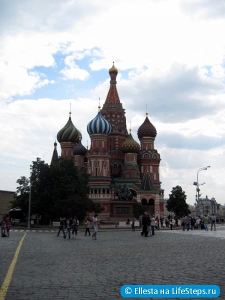 Посетить Красную площадь в Москве